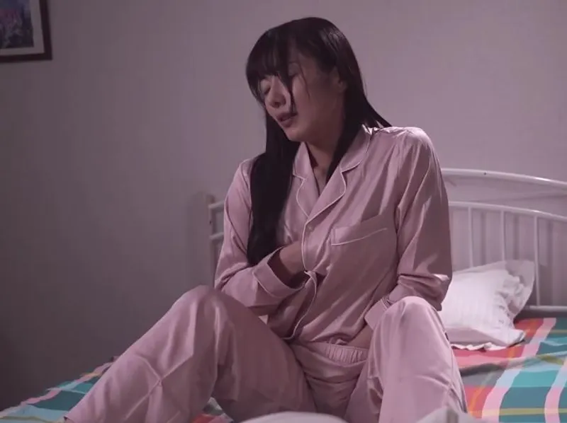 Tự sướng hàng đêm vì anh xã bỏ bê, vợ yêu quyết định tìm đến ứng dụng hèn hò